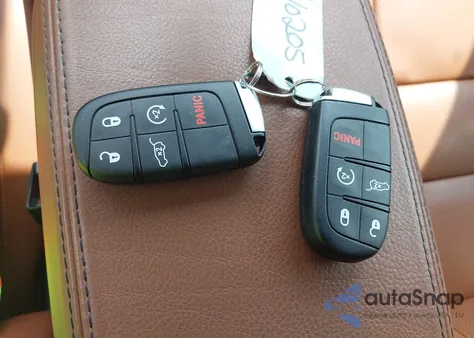 2017 Jeep Grand Cherokee Summit 4X4 from USA, damaged, VIN 1C4RJFJT6HC869373